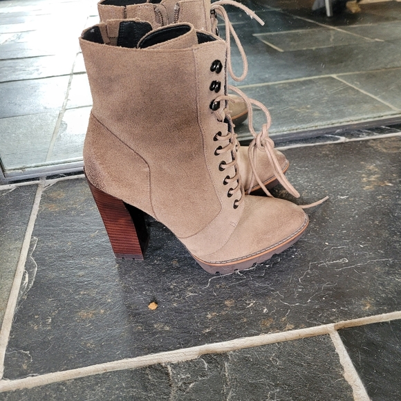 Kenneth Cole Booties - Picture 1 of 5